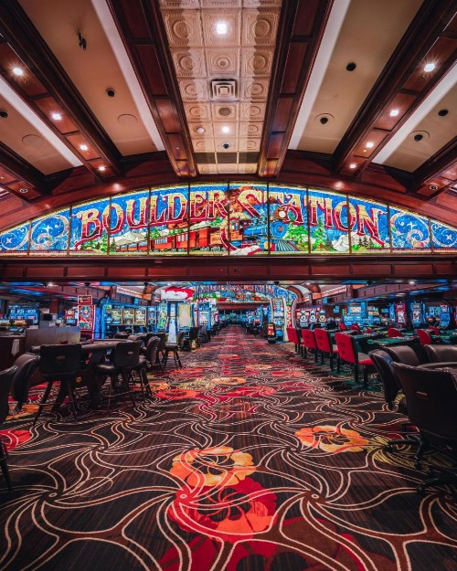 Boulder Station Hotel And Casino - image 7