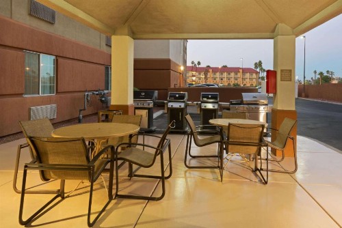 Sonesta Simply Suites Las Vegas - image 19