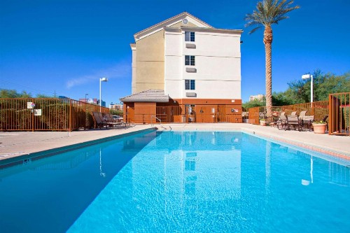 Sonesta Simply Suites Las Vegas - image 3