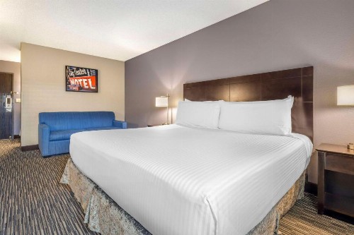 Best Western McCarran Inn - image 20