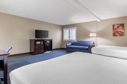 Best Western McCarran Inn - image 25