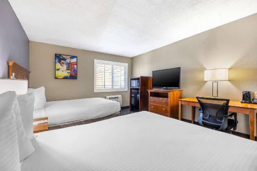 Best Western McCarran Inn - image 29