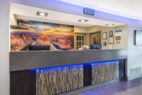 Best Western McCarran Inn - image 3