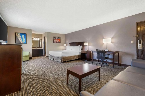 Best Western McCarran Inn - image 4