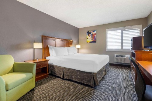 Best Western McCarran Inn - image 6