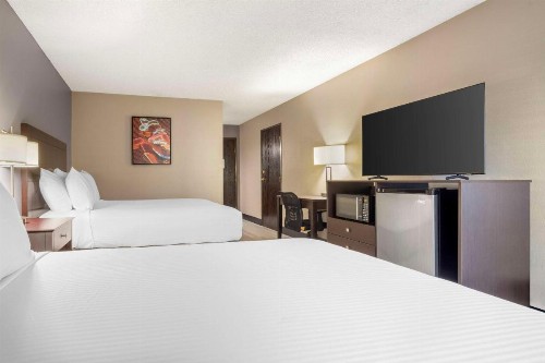 Best Western McCarran Inn - image 7