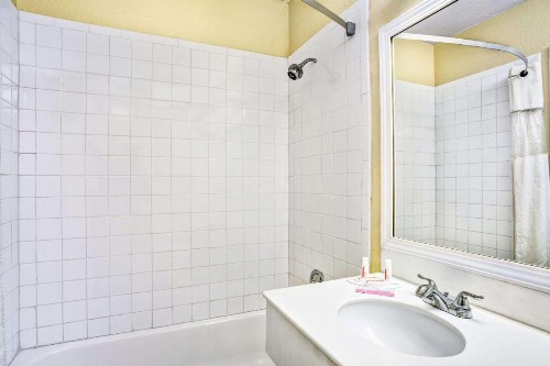 Travelodge by Wyndham Las Vegas Center Strip - image 3