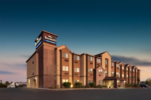 Baymont by Wyndham Las Vegas South Strip - image 17