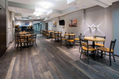 Baymont by Wyndham Las Vegas South Strip - image 19