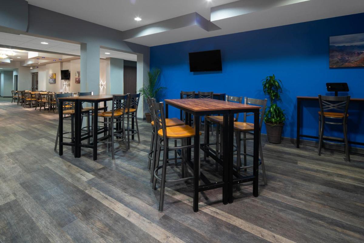 Baymont by Wyndham Las Vegas South Strip - image 2
