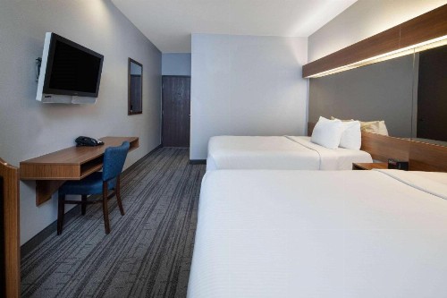 Baymont by Wyndham Las Vegas South Strip - image 20