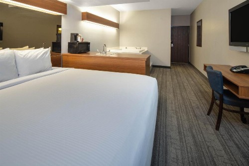 Baymont by Wyndham Las Vegas South Strip - image 30