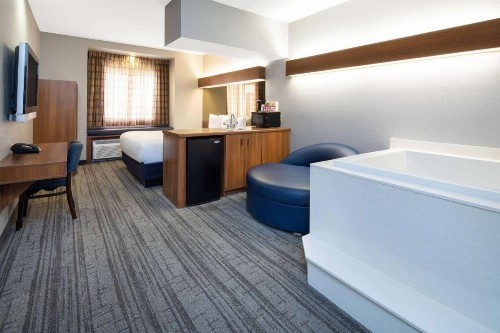 Baymont by Wyndham Las Vegas South Strip - image 39