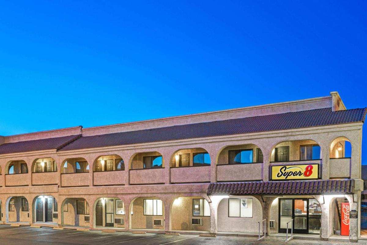 Super 8 by Wyndham Las Vegas Nellis AFB Area - main image
