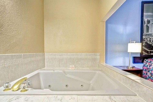 Super 8 by Wyndham Las Vegas Nellis AFB Area - image 8