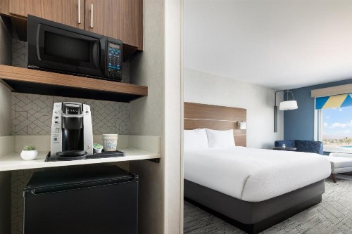 Holiday Inn Express Las Vegas South an IHG Hotel - image 14