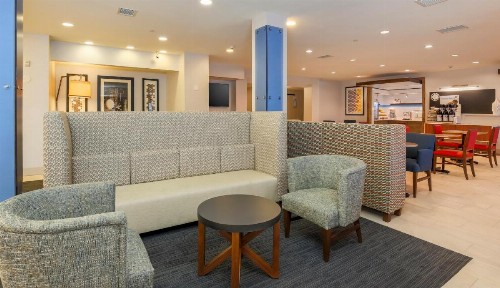 Holiday Inn Express Las Vegas South an IHG Hotel - image 40