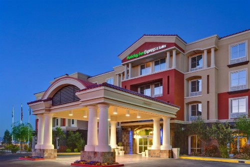 Holiday Inn Express & Suites Las Vegas SW Springvalley an IHG Hotel