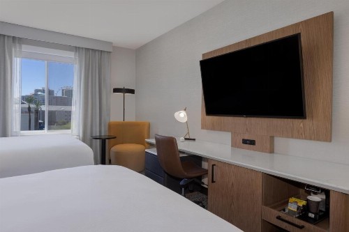 Four Points by Sheraton Las Vegas East Flamingo - image 42