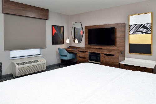 Hampton Inn & Suites Las Vegas Airport - image 23