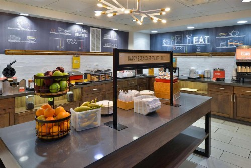 Hampton Inn & Suites Las Vegas Airport - image 28