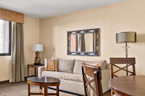 The Carriage House - image 21