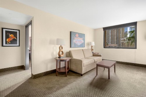 The Carriage House - image 32