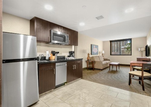 The Carriage House - image 36