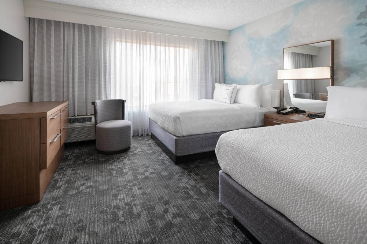 Courtyard by Marriott Las Vegas Convention Center - image 7