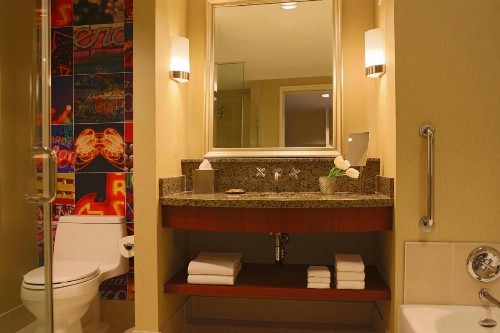 Renaissance Las Vegas Hotel - image 13