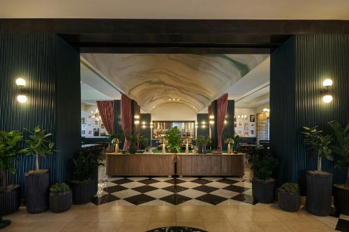 Renaissance Las Vegas Hotel - image 14
