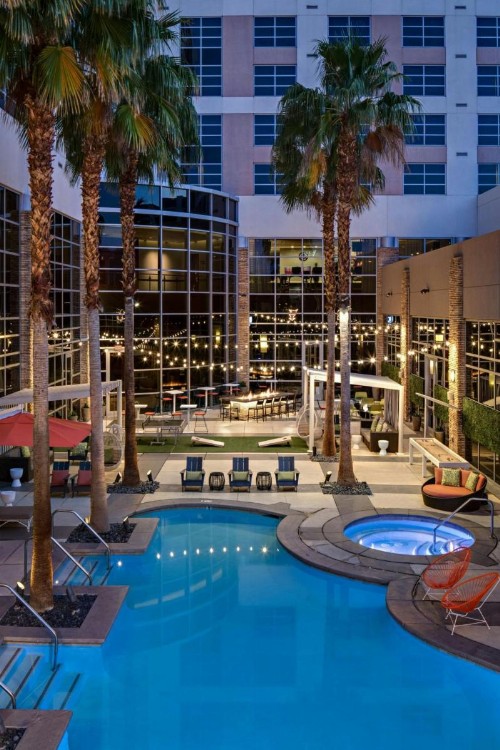 Renaissance Las Vegas Hotel - image 38