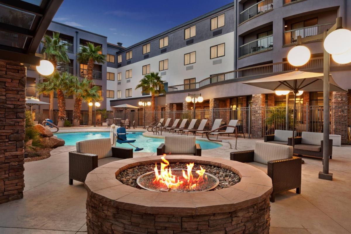 Courtyard Las Vegas South - main image