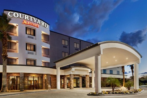 Courtyard Las Vegas South - image 41