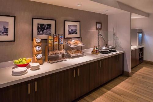 Fairfield Inn Las Vegas Convention Center - image 20