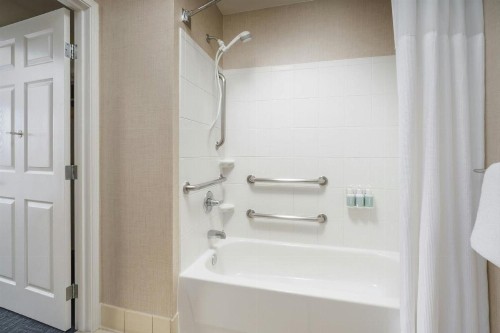 Residence Inn by Marriott Las Vegas South - image 3