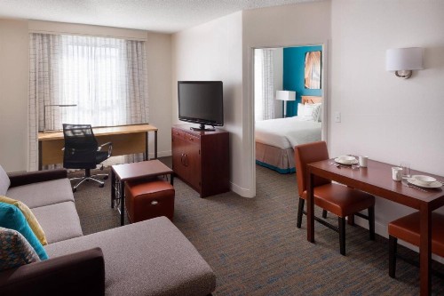 Residence Inn by Marriott Las Vegas Hughes Center - image 10