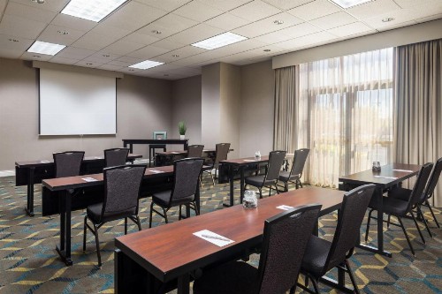 Residence Inn by Marriott Las Vegas Hughes Center - image 30