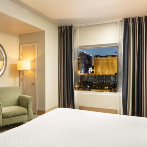 Platinum Hotel and Spa - image 4