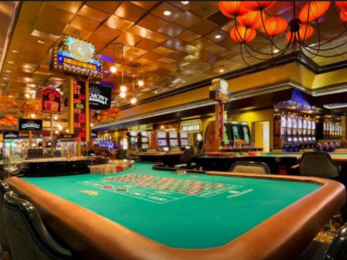Fremont Hotel And Casino - image 12