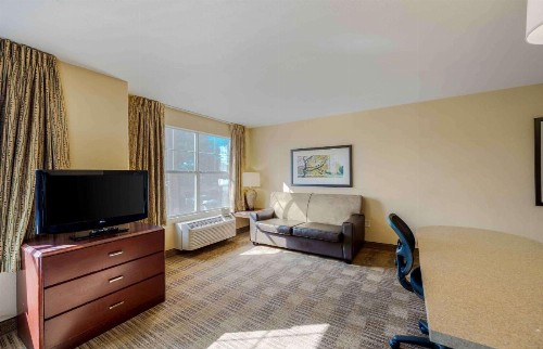 Extended Stay America Suites - Las Vegas - East Flamingo - image 13
