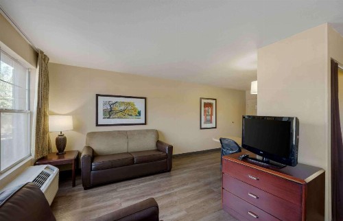 Extended Stay America Suites - Las Vegas - East Flamingo - image 22