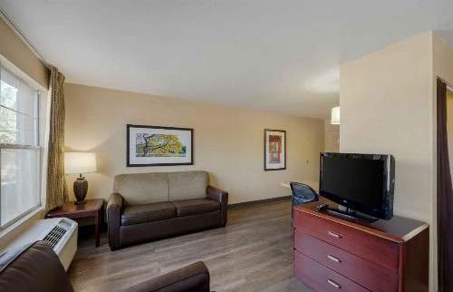 Extended Stay America Suites - Las Vegas - East Flamingo - image 42