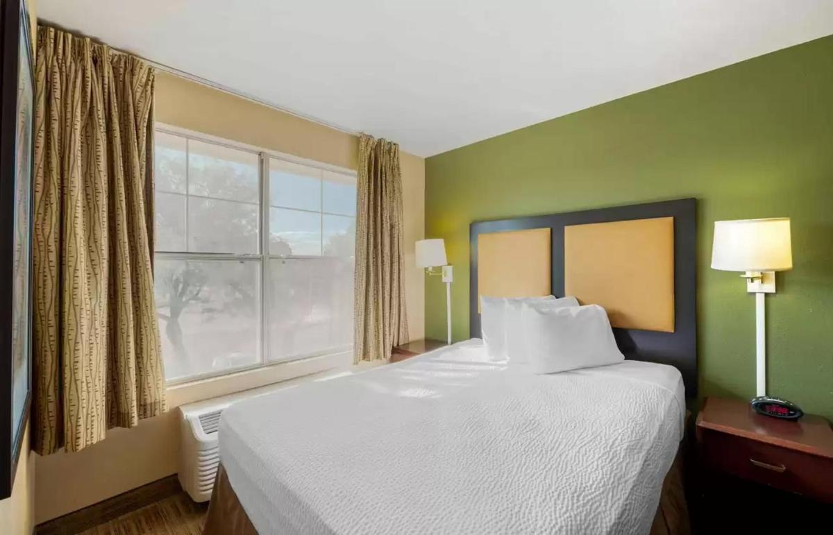 Extended Stay America Suites - Las Vegas - East Flamingo - image 5