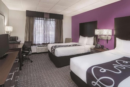 La Quinta by Wyndham Las Vegas Summerlin Tech - image 11