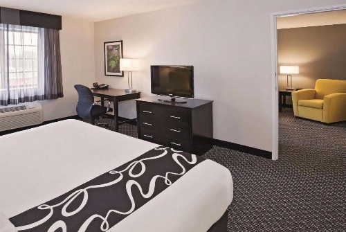 La Quinta by Wyndham Las Vegas Summerlin Tech - image 28