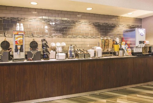 La Quinta by Wyndham Las Vegas Summerlin Tech - image 35