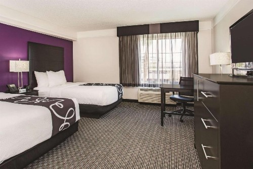 La Quinta by Wyndham Las Vegas Summerlin Tech - image 9