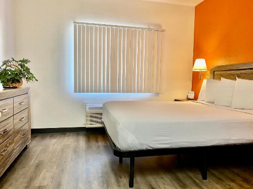Siegel Select Las Vegas Boulevard - image 13