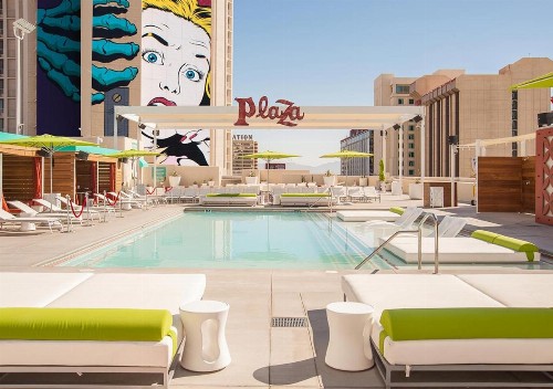 Plaza Hotel & Casino - image 10